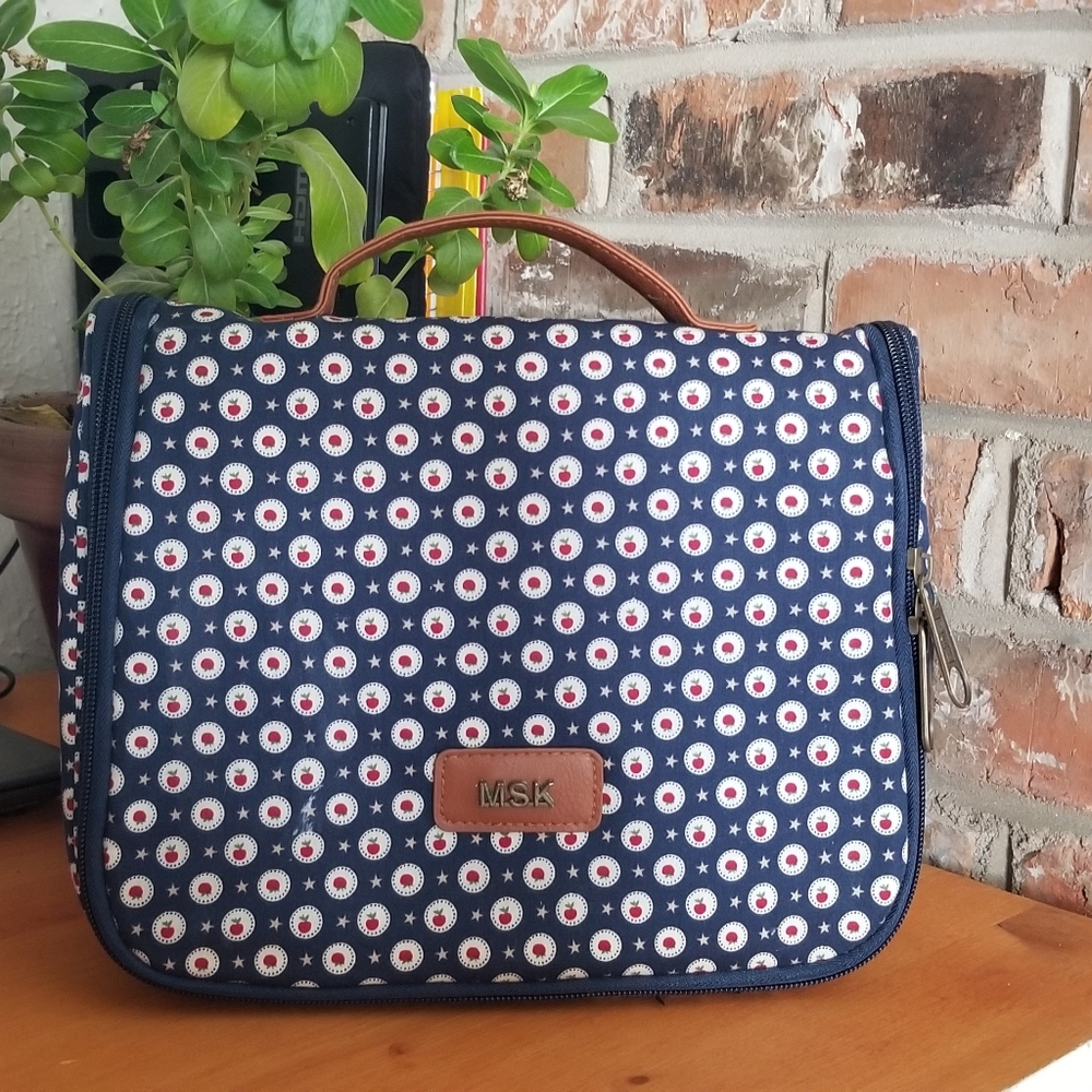 Toiletry bag